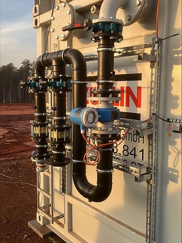Image of the inlet control sections with MID to determine the current flow rate and the total volume
