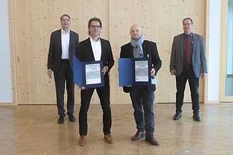 Zu sehen sind die Preisträger des Biogas Innovationspreises